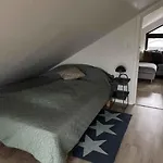 Σπίτι διακοπών Lovely Near With Sauna