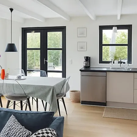 Hébergement de vacances Lovely Near With Sauna *